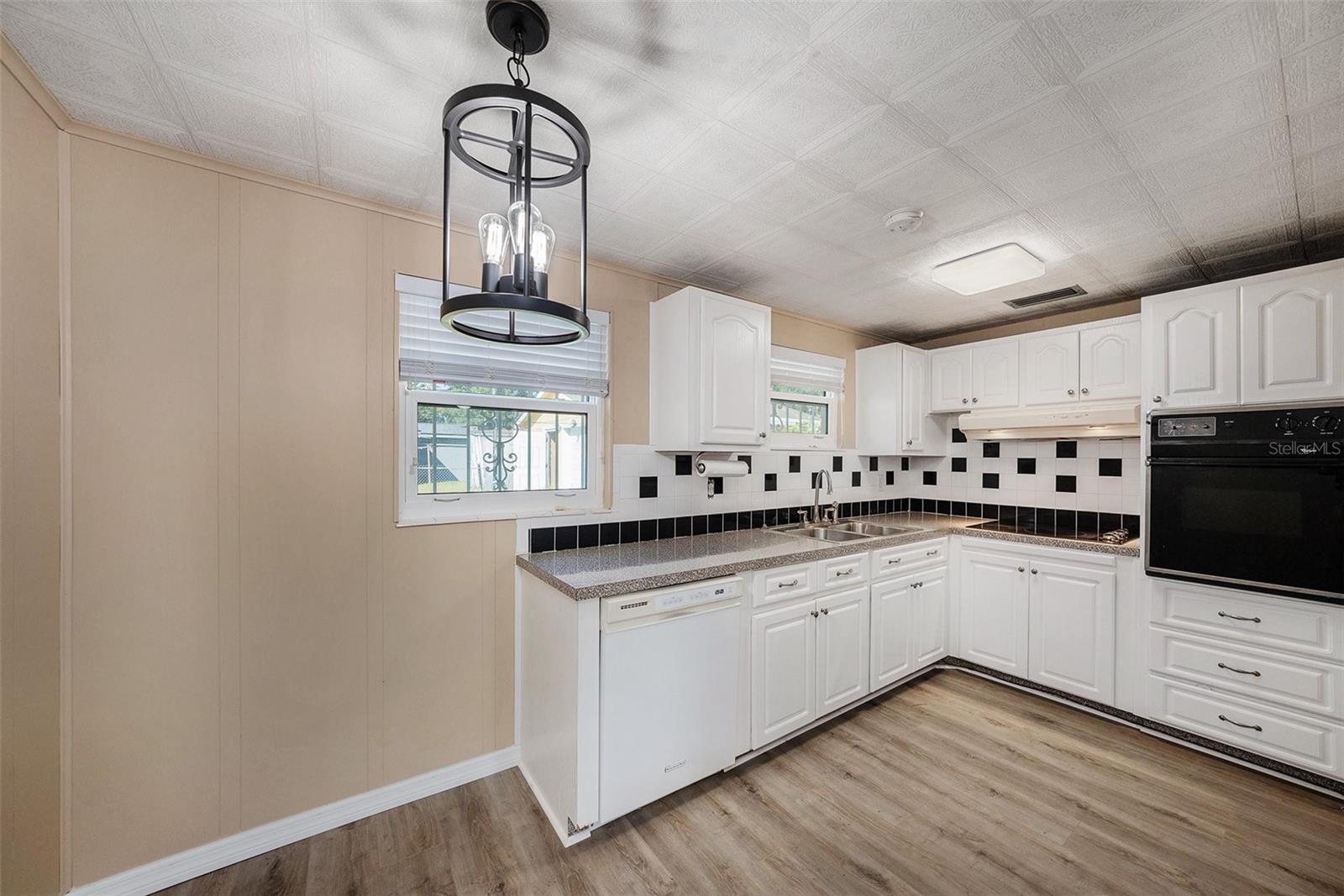 Image 11 of 32 For 5003 86th Street