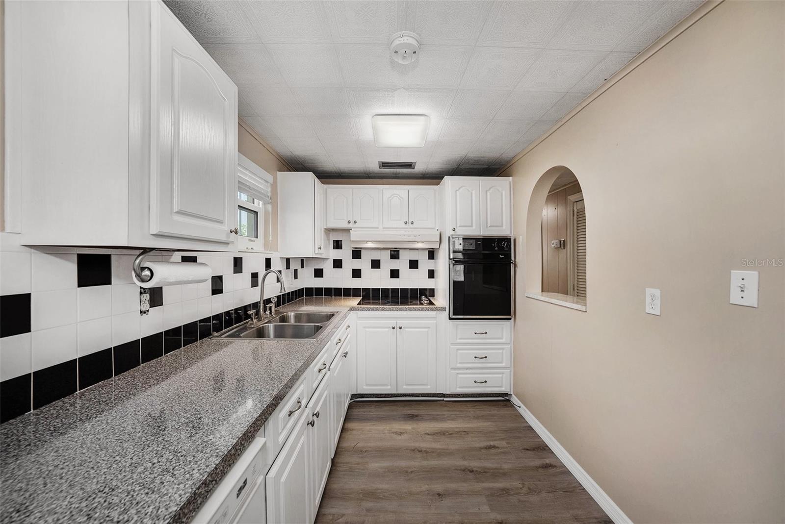 Image 12 of 32 For 5003 86th Street
