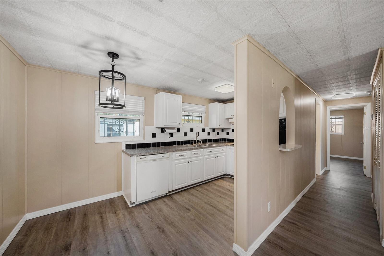 Image 14 of 32 For 5003 86th Street