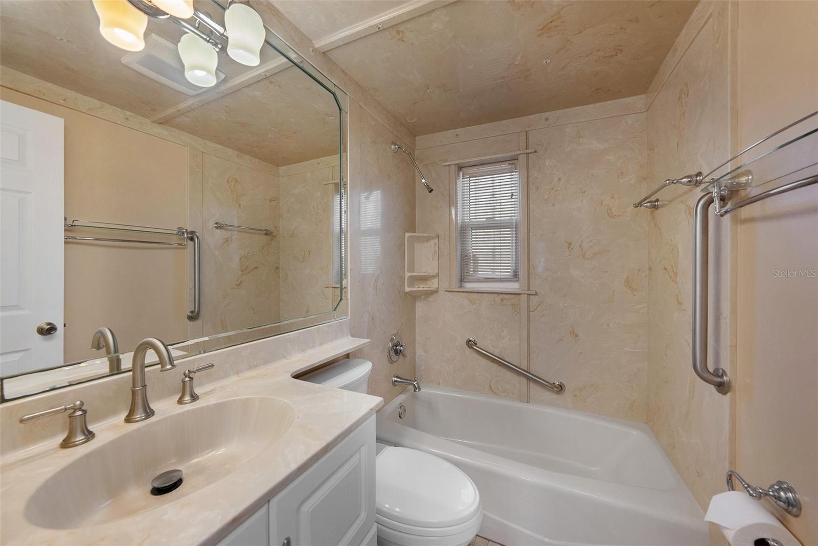 Image 17 of 32 For 5003 86th Street