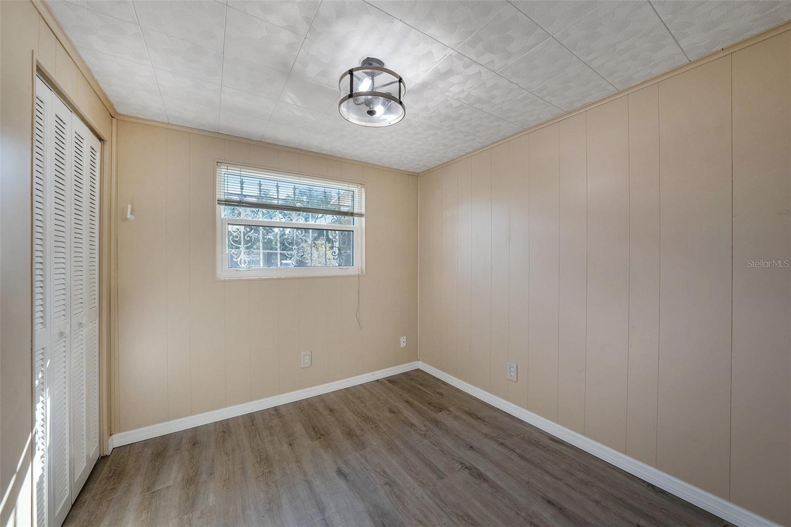 Image 20 of 32 For 5003 86th Street