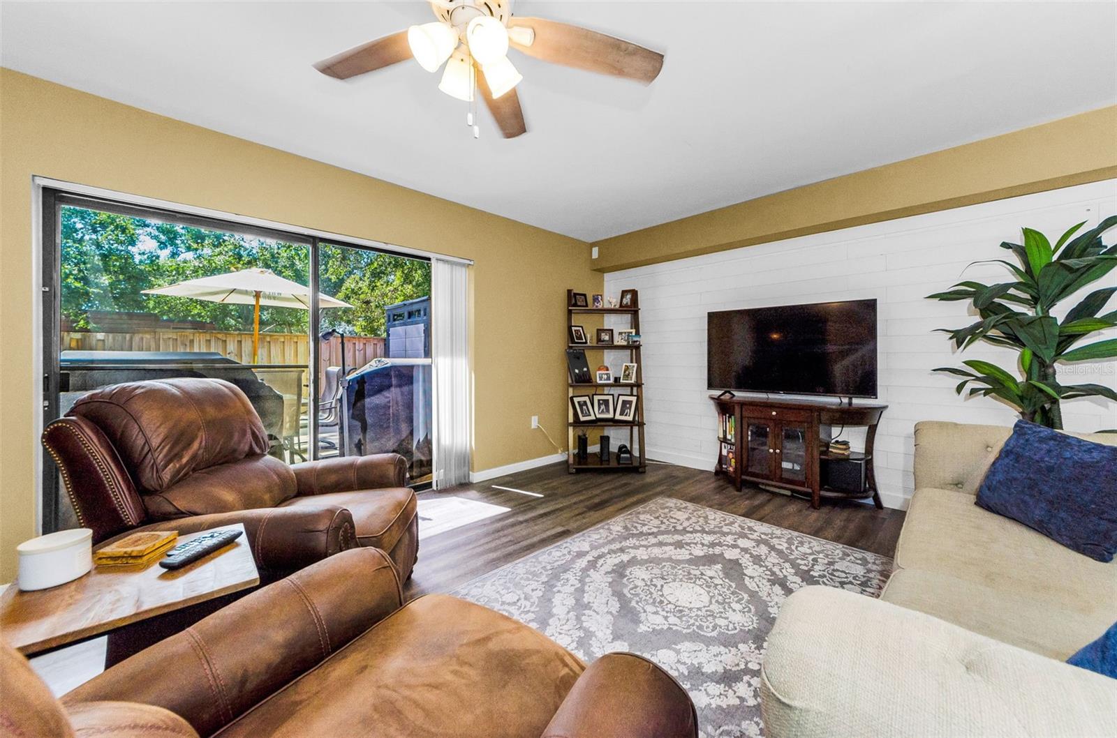 Image 10 of 43 For 2734 5th Court