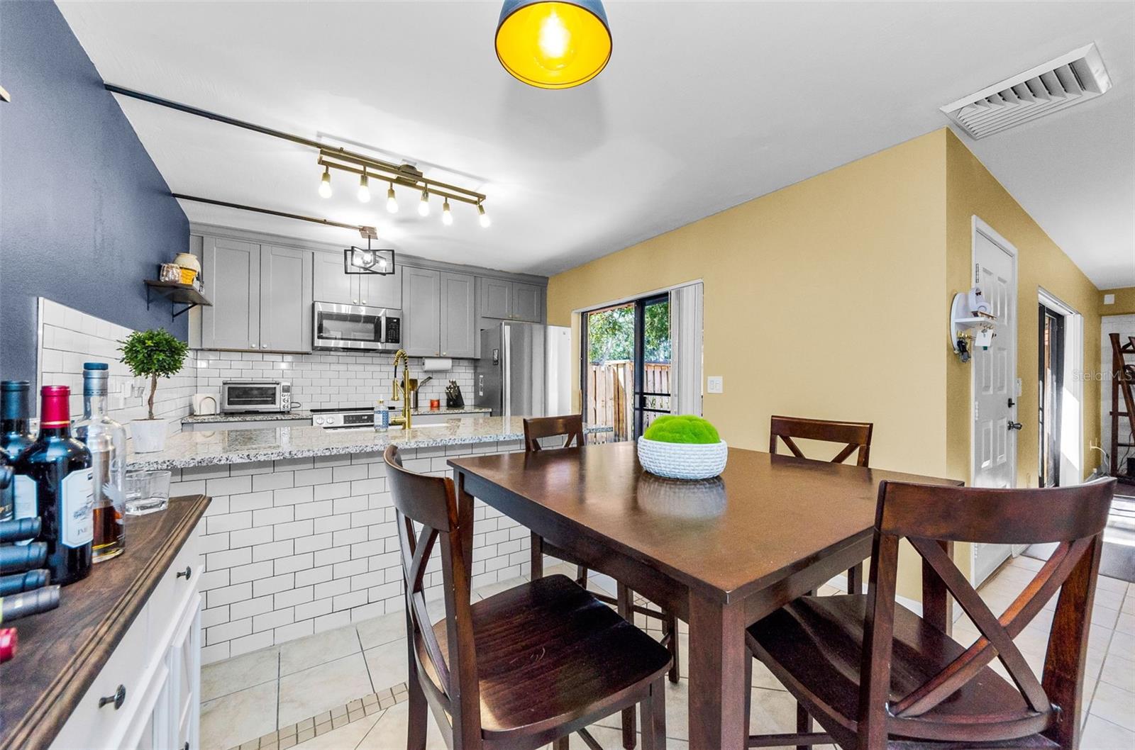 Image 12 of 43 For 2734 5th Court