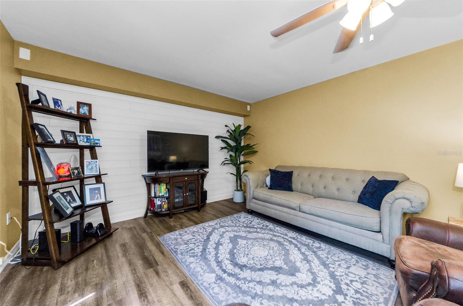 Image 8 of 43 For 2734 5th Court