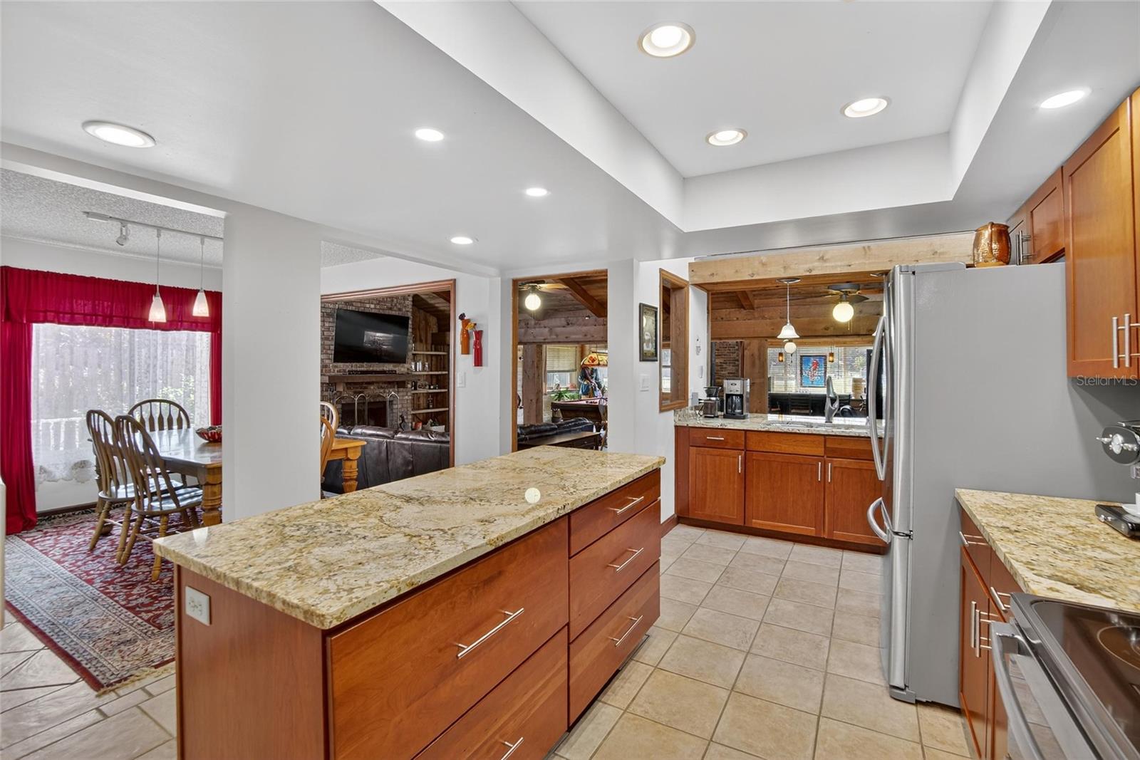 Image 19 of 67 For 1615 Teakwood Drive