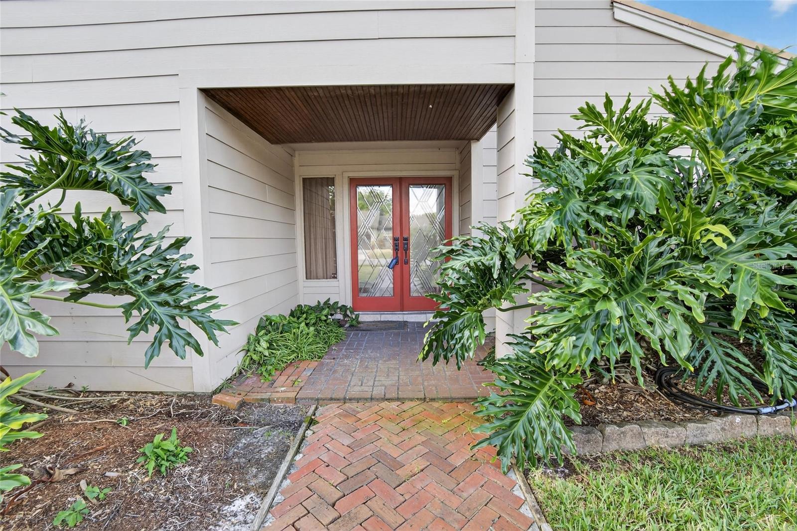 Image 2 of 67 For 1615 Teakwood Drive