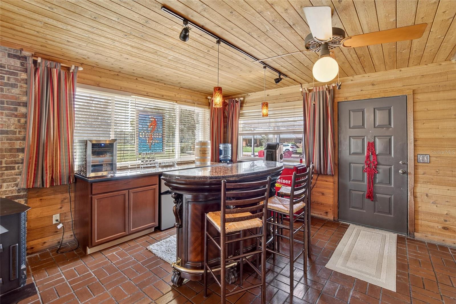 Image 29 of 67 For 1615 Teakwood Drive