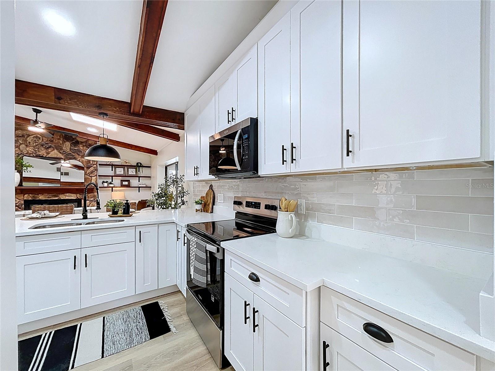 Image 11 of 92 For 8267 Norwood Road