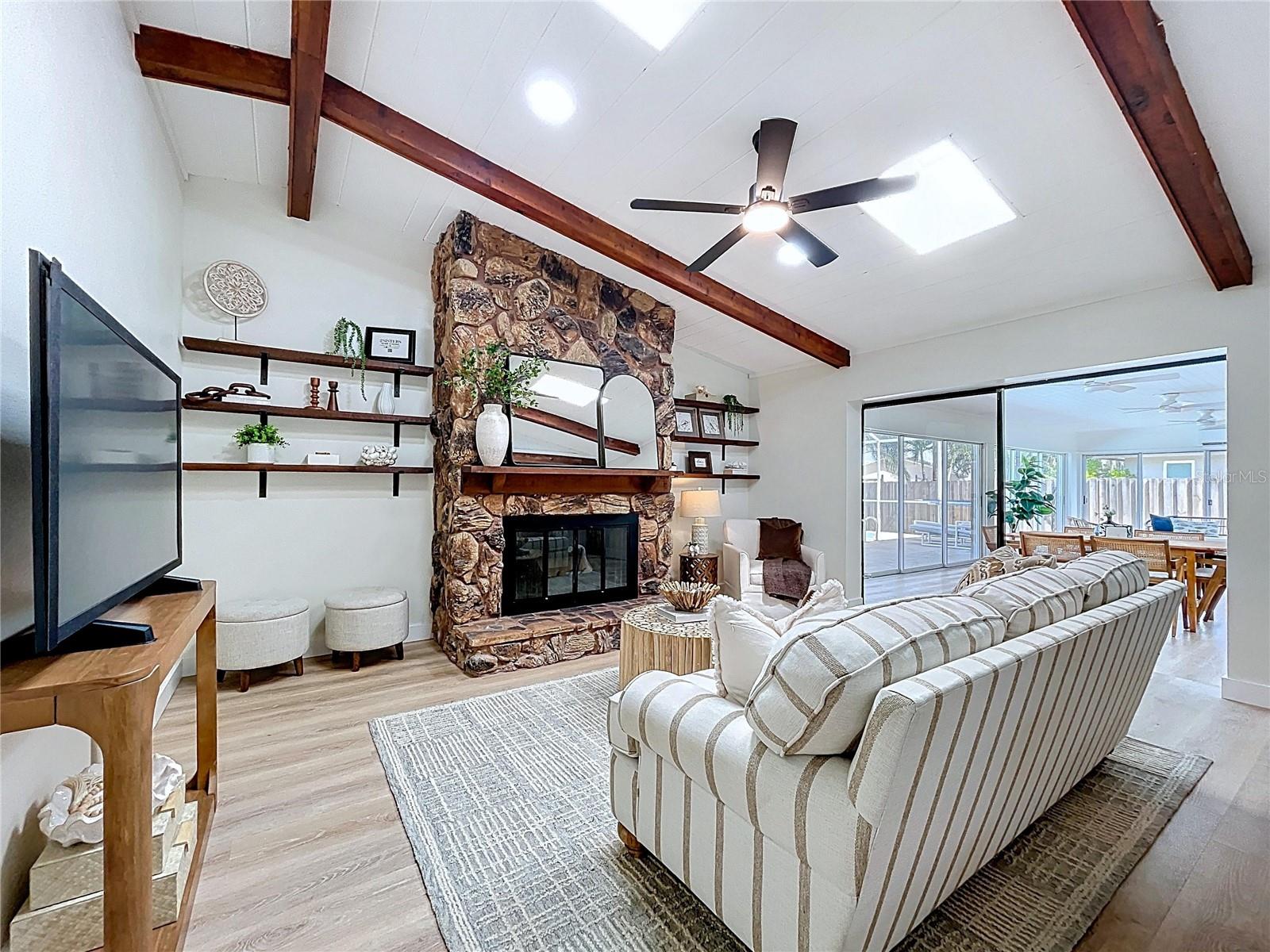 Image 12 of 92 For 8267 Norwood Road