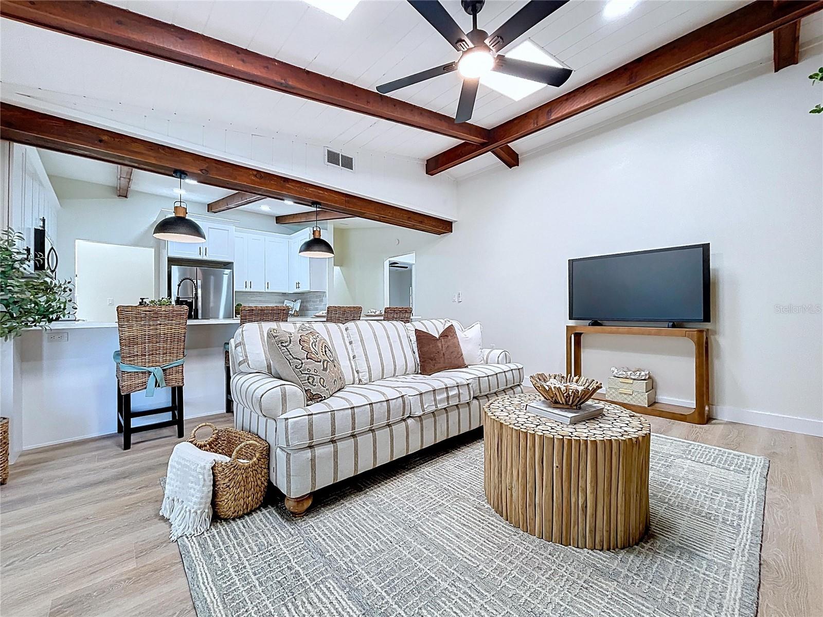 Image 14 of 92 For 8267 Norwood Road