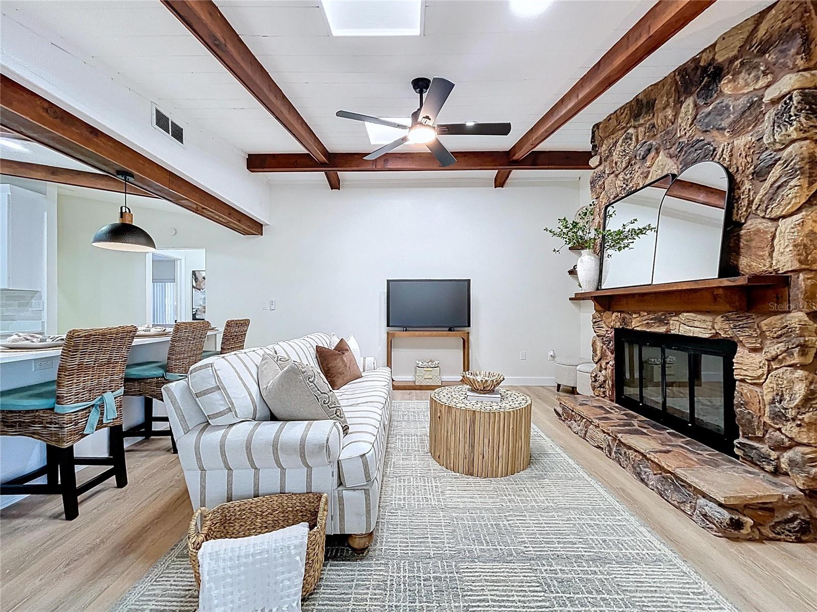 Image 16 of 92 For 8267 Norwood Road