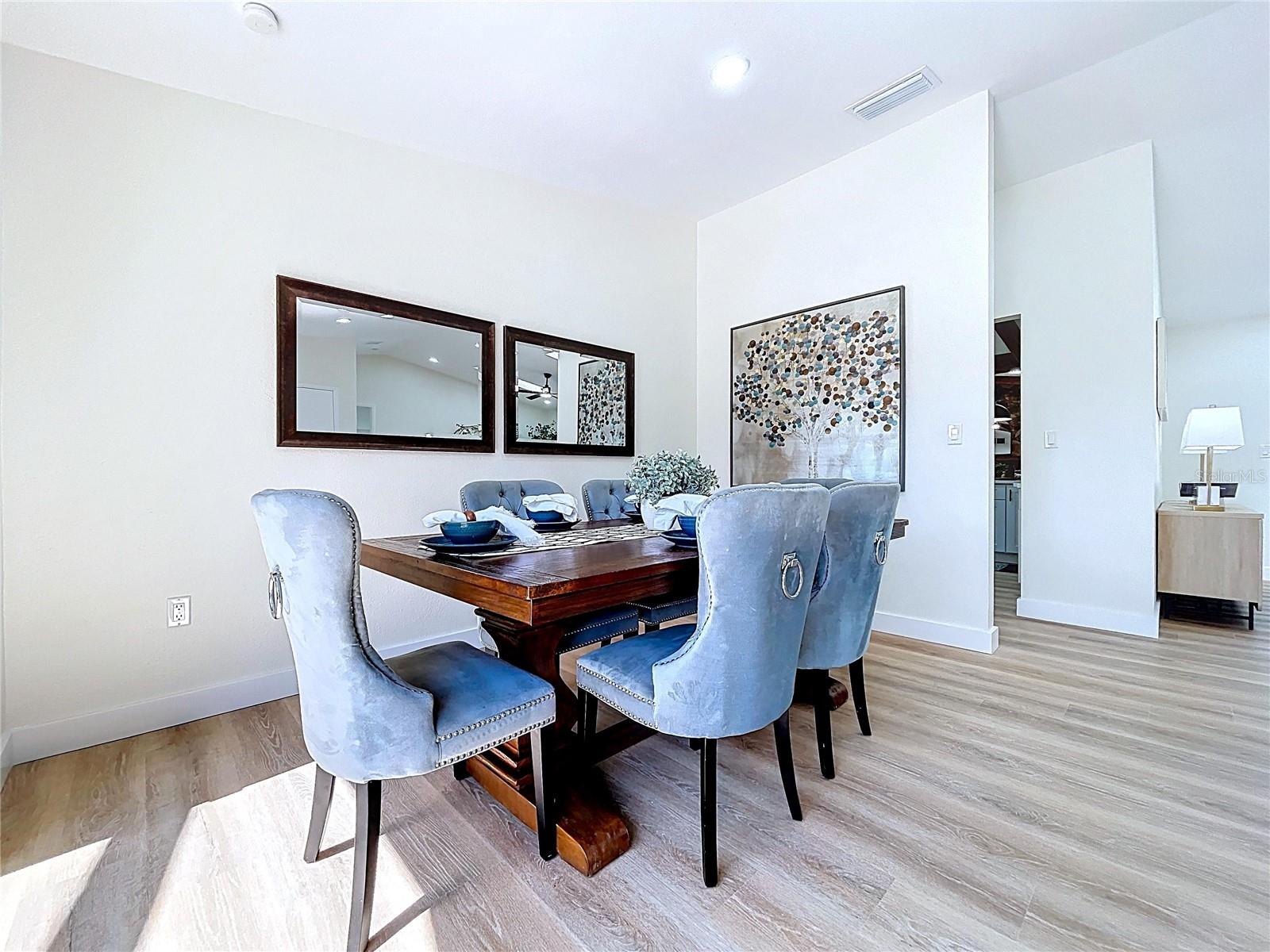 Image 17 of 92 For 8267 Norwood Road