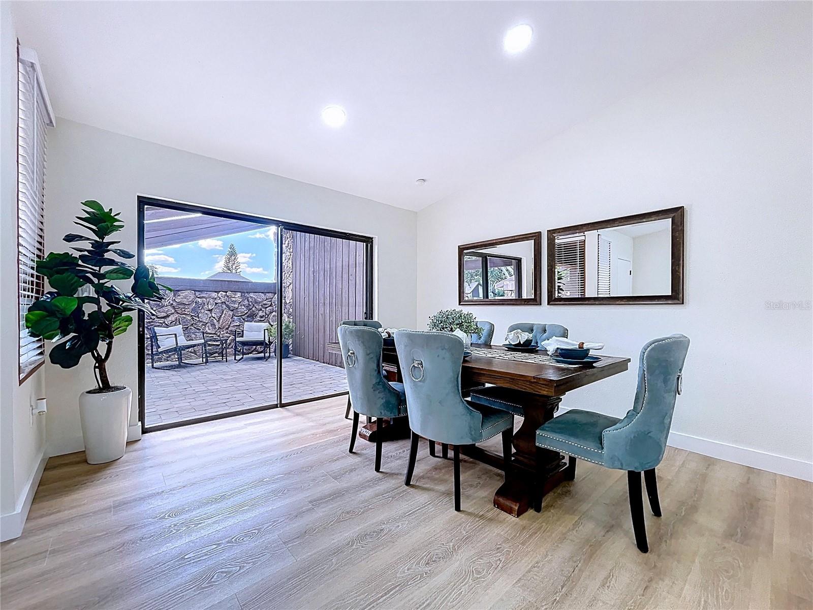 Image 19 of 92 For 8267 Norwood Road