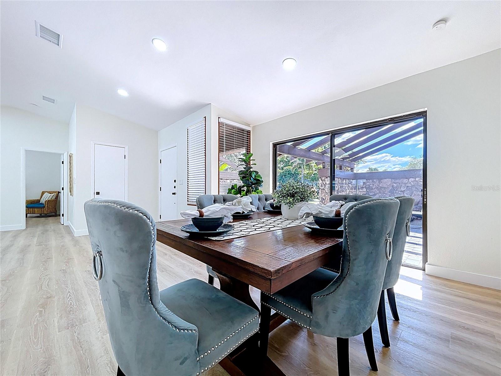 Image 21 of 92 For 8267 Norwood Road