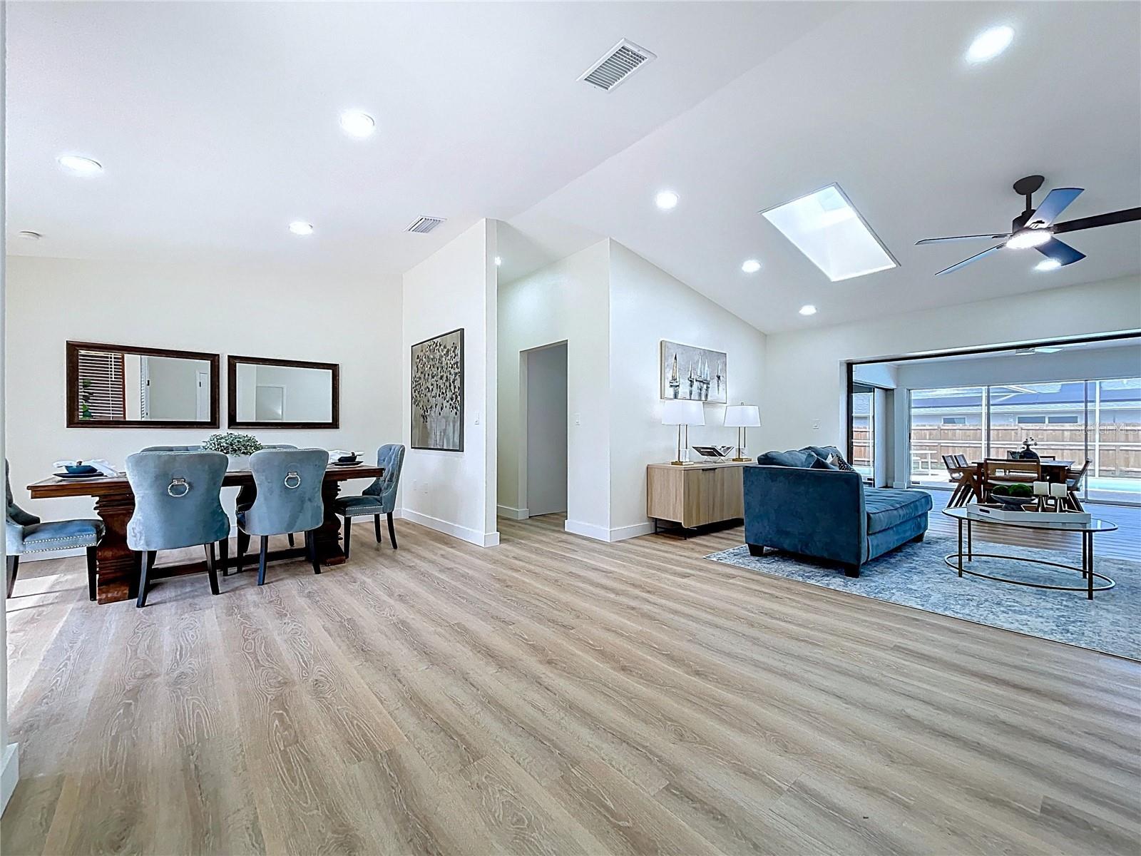 Image 22 of 92 For 8267 Norwood Road