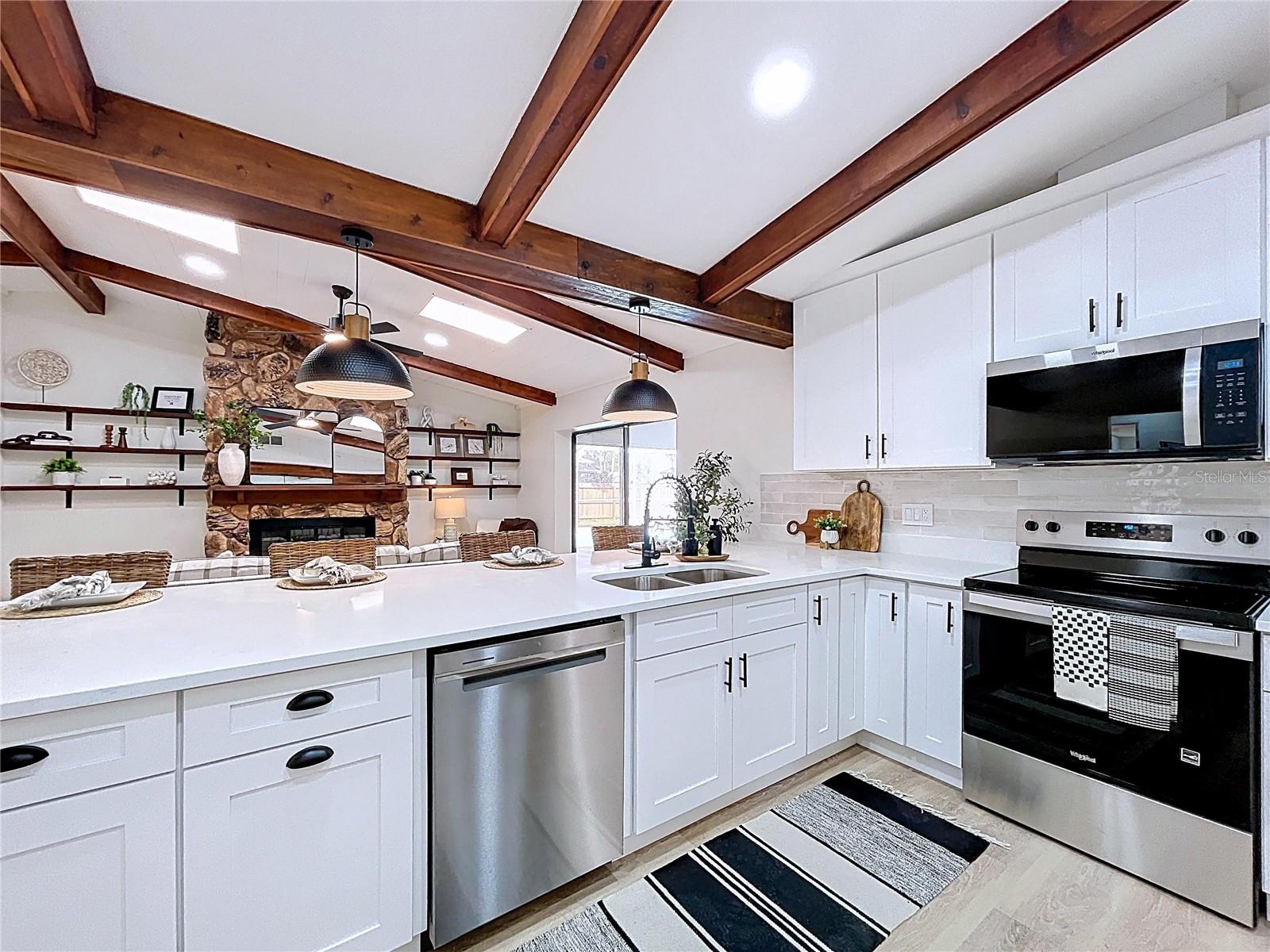 Image 3 of 92 For 8267 Norwood Road