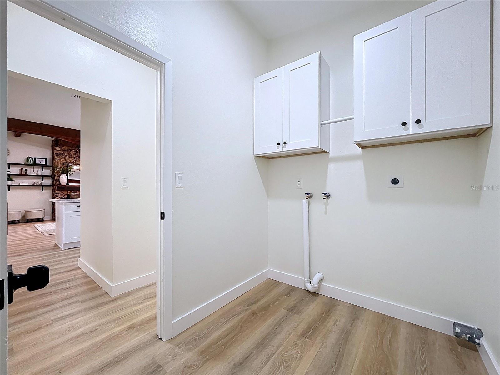 Image 41 of 92 For 8267 Norwood Road