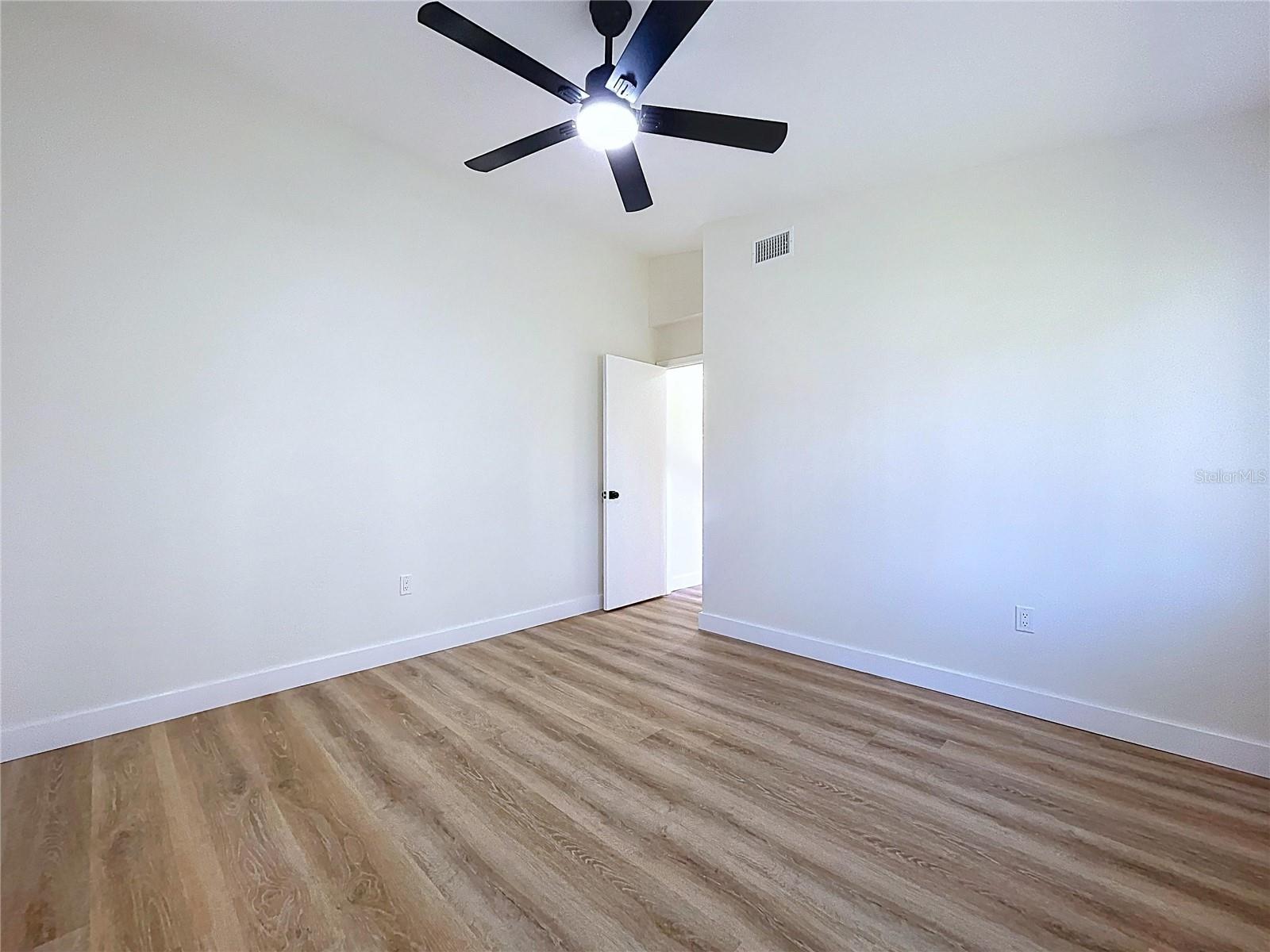 Image 45 of 92 For 8267 Norwood Road