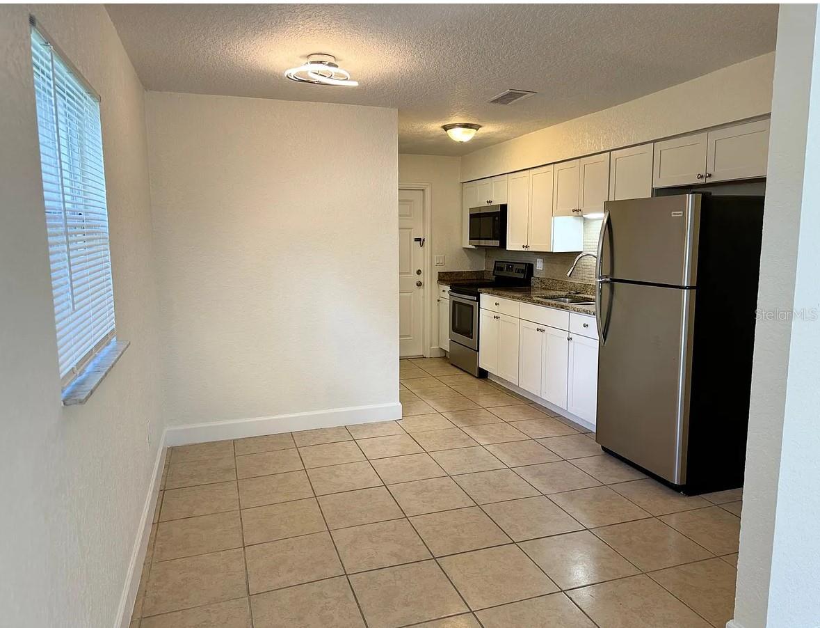 Image 6 of 18 For 139 Patterson Street 139