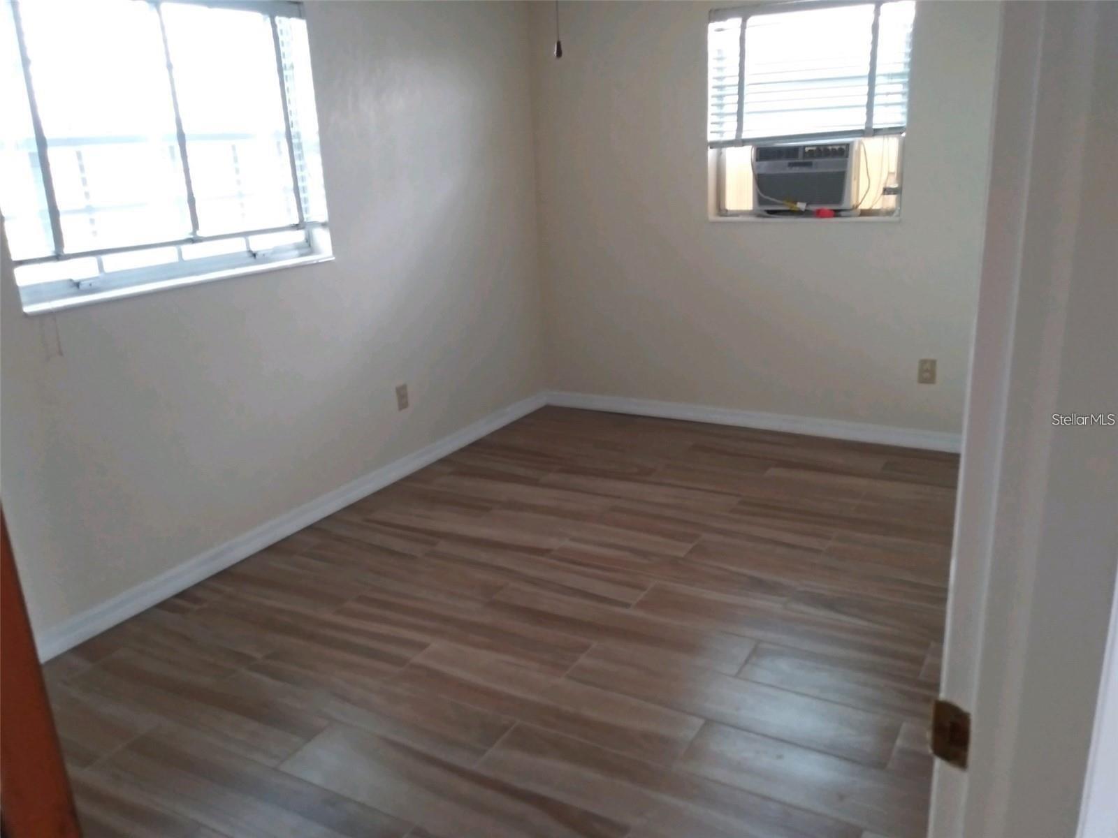 Image 5 of 7 For 4030 Chesswood Drive