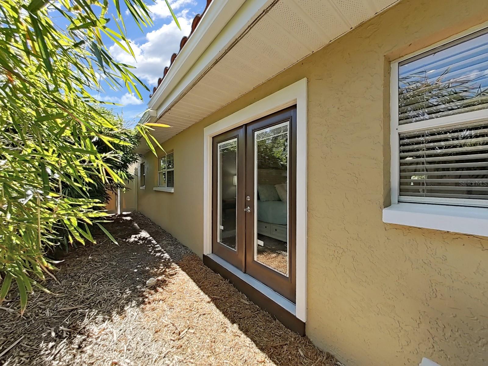 Image 26 of 31 For 6601 Renaldo Way S