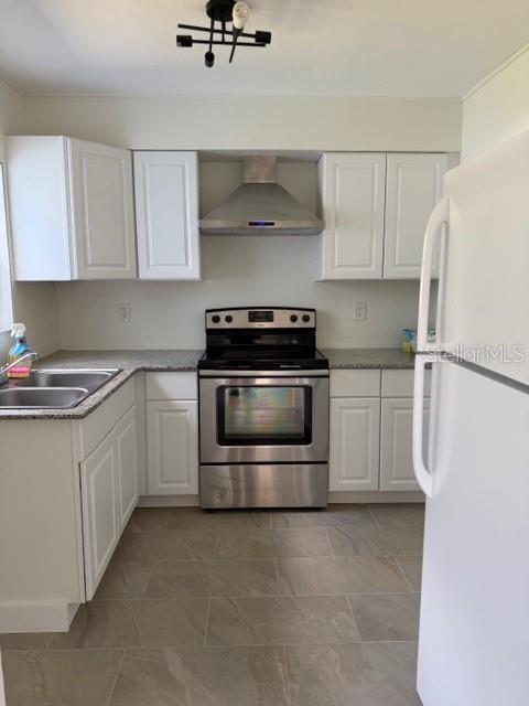 Image 3 of 9 For 3545 4th Avenue N