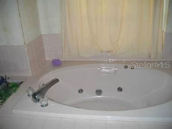 Image 19 of 21 For 2772 Challenger Drive