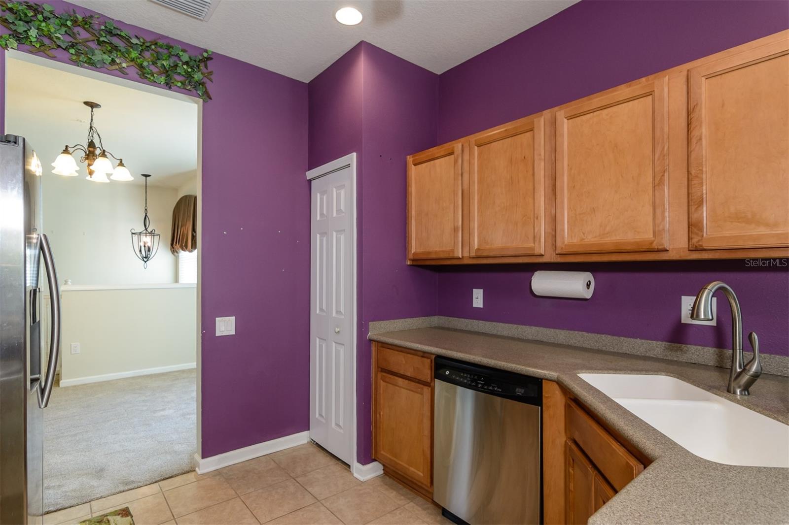 Image 18 of 62 For 870 Lantern Way