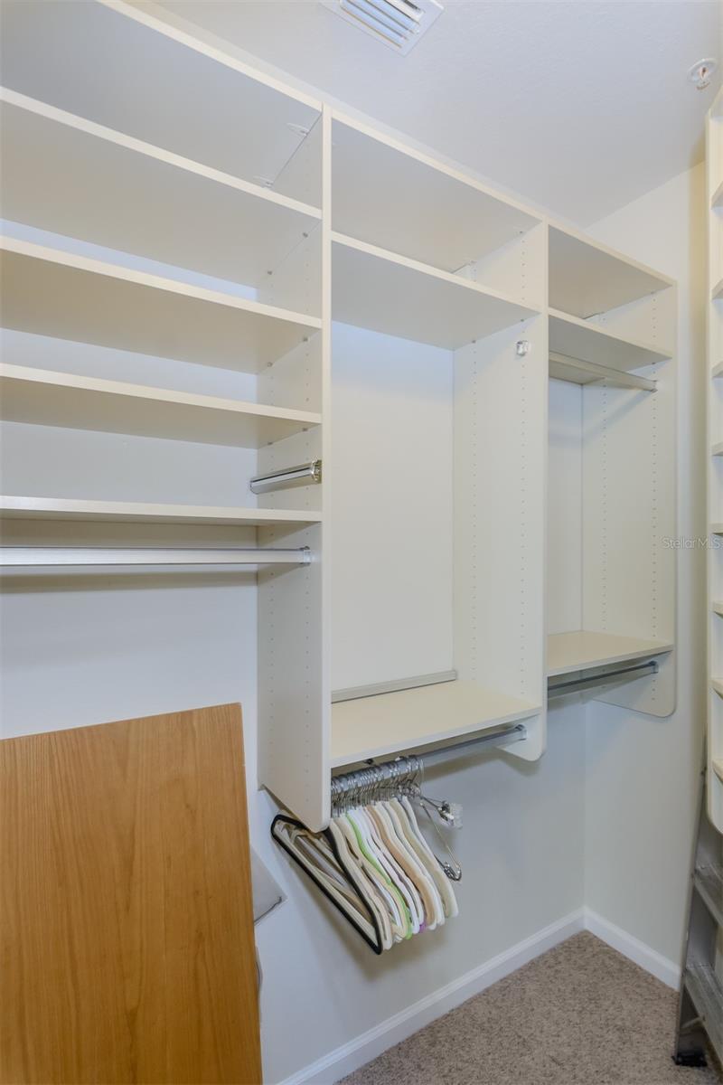 Image 38 of 62 For 870 Lantern Way