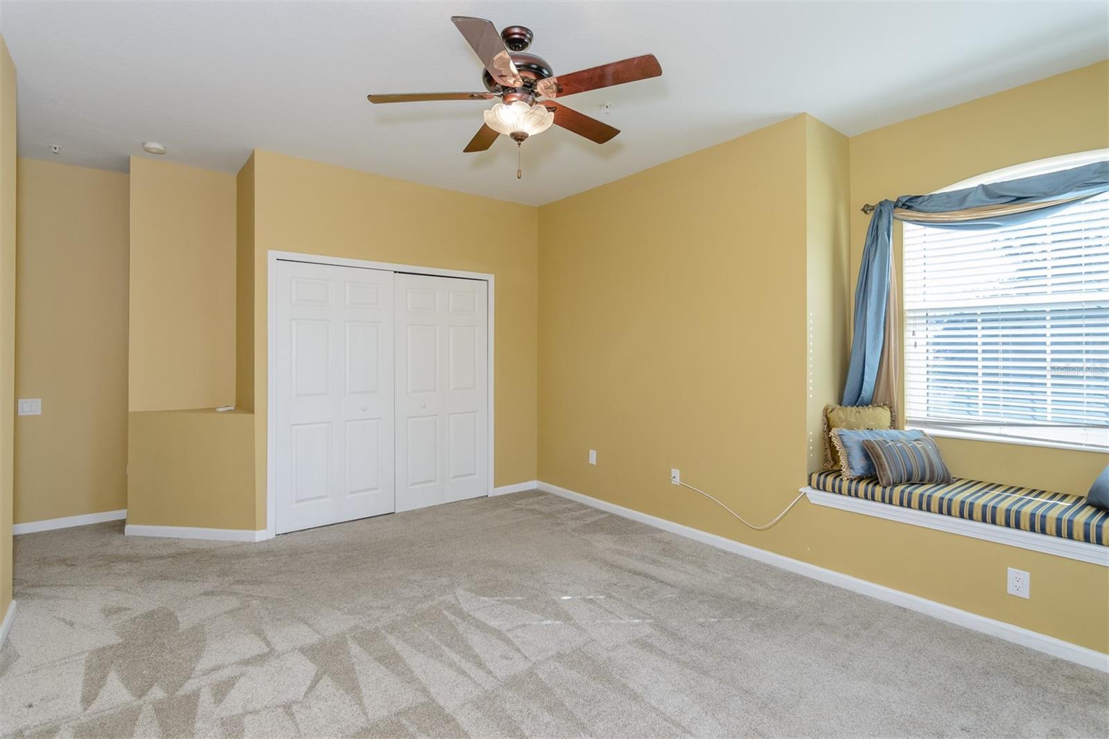 Image 40 of 62 For 870 Lantern Way