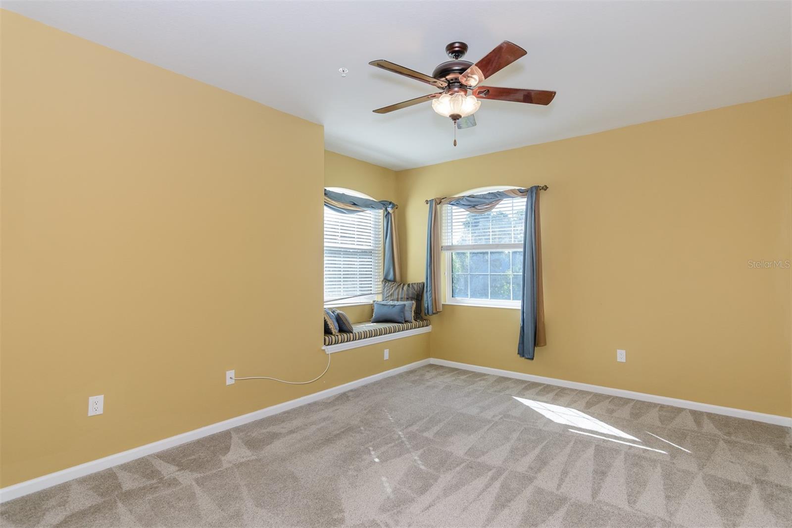 Image 42 of 62 For 870 Lantern Way