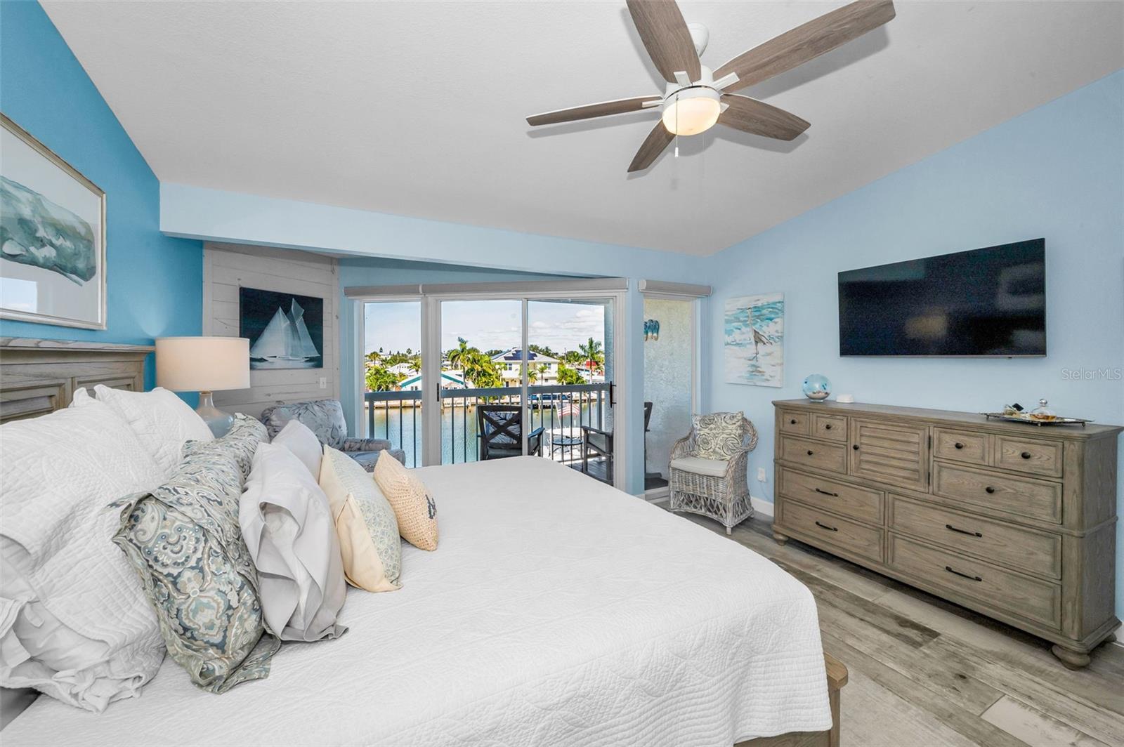 Image 42 of 80 For 122 Marcdale Boulevard