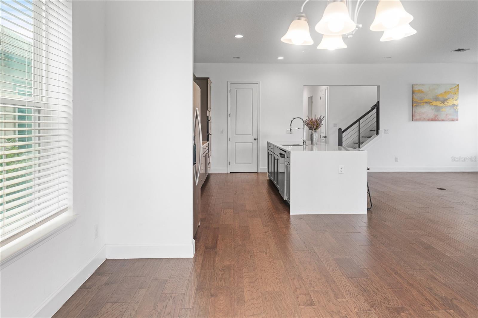 Image 11 of 49 For 13402 Stoddart Avenue