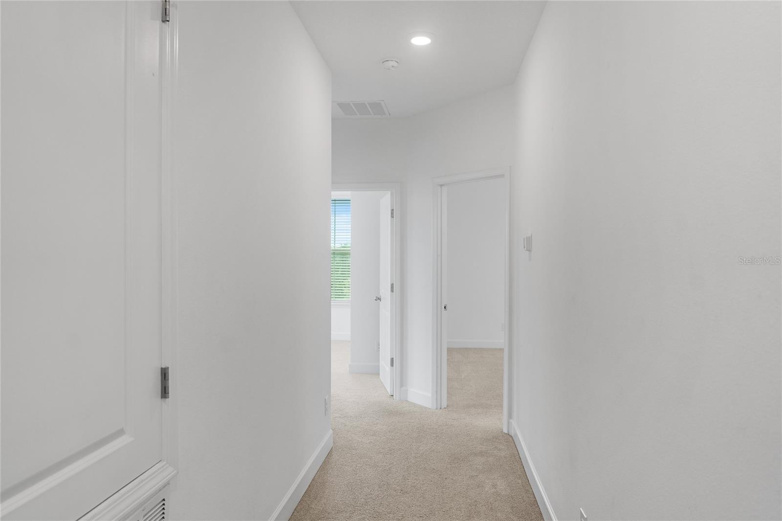 Image 22 of 49 For 13402 Stoddart Avenue