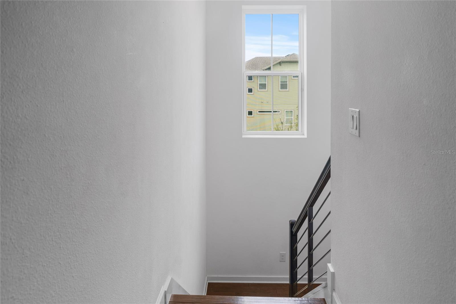Image 36 of 49 For 13402 Stoddart Avenue