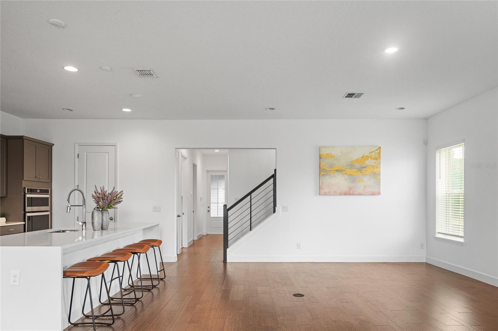 Image 6 of 49 For 13402 Stoddart Avenue