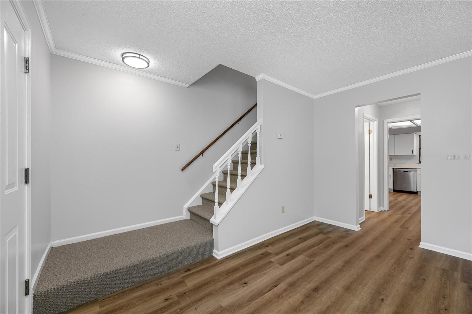 Image 20 of 47 For 14809 Winding Creek Court