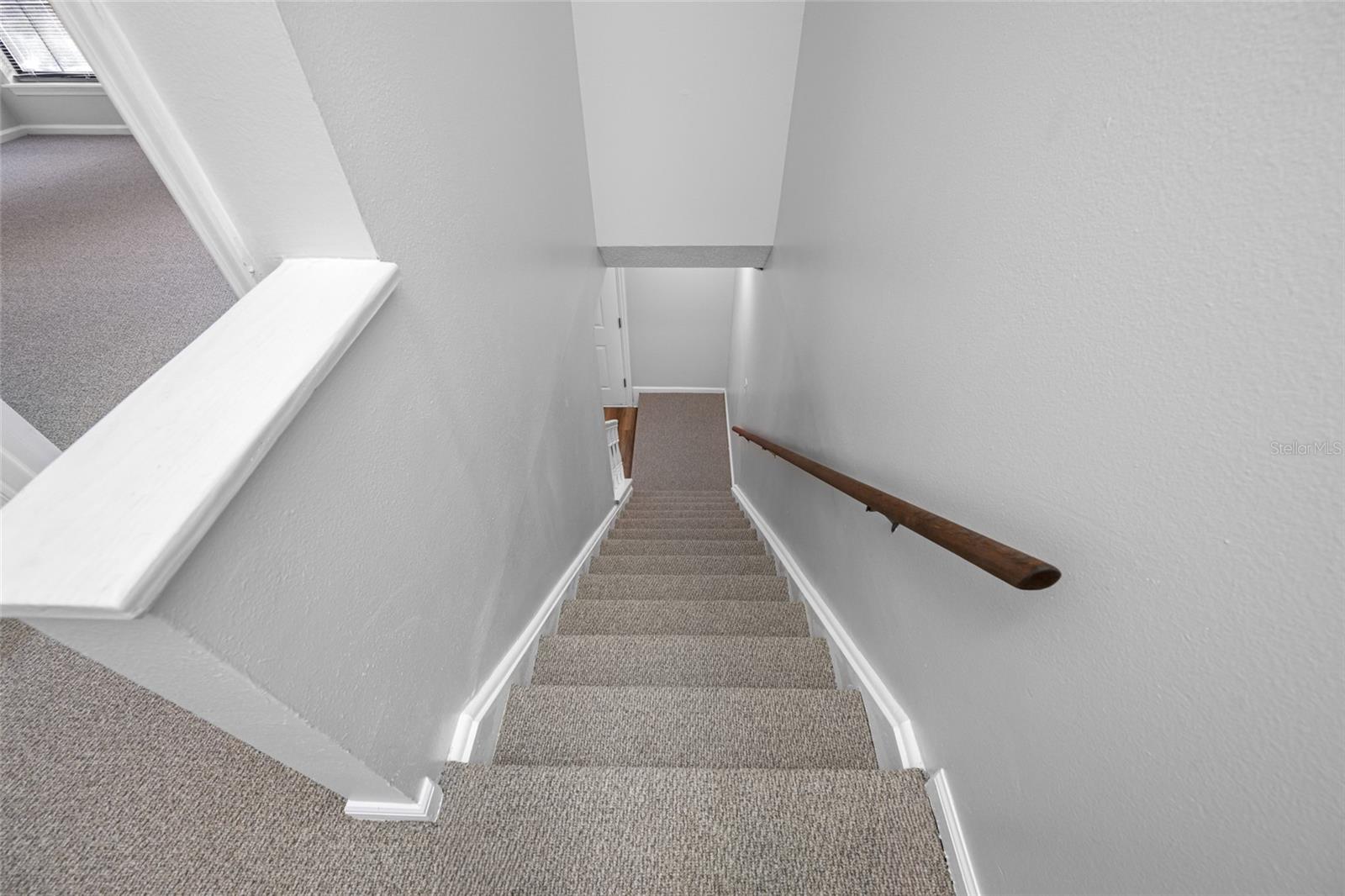 Image 21 of 47 For 14809 Winding Creek Court