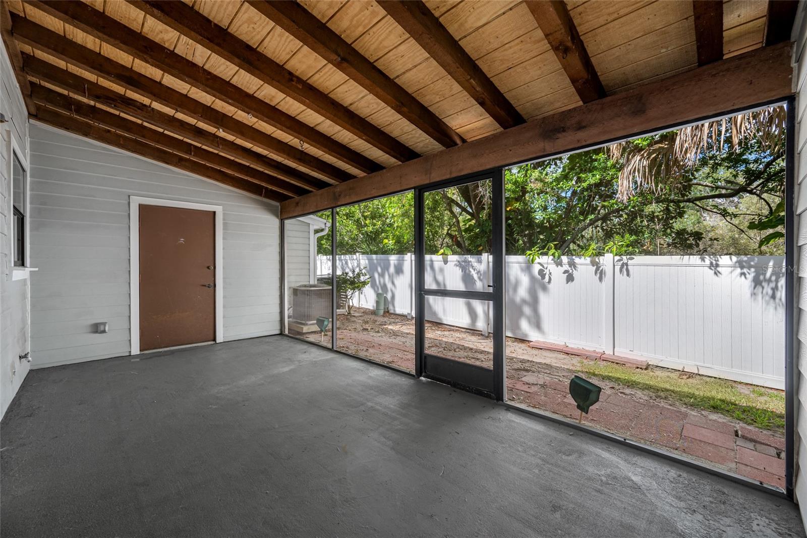 Image 41 of 47 For 14809 Winding Creek Court