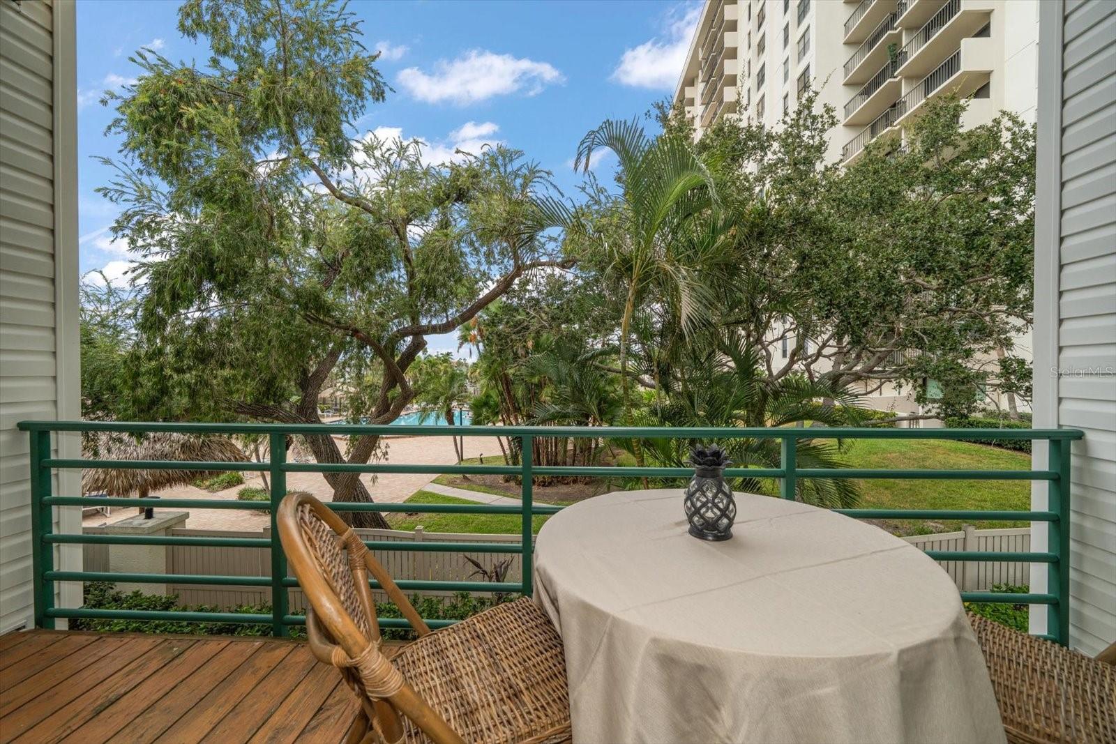 Image 10 of 58 For 320 Island Way 105