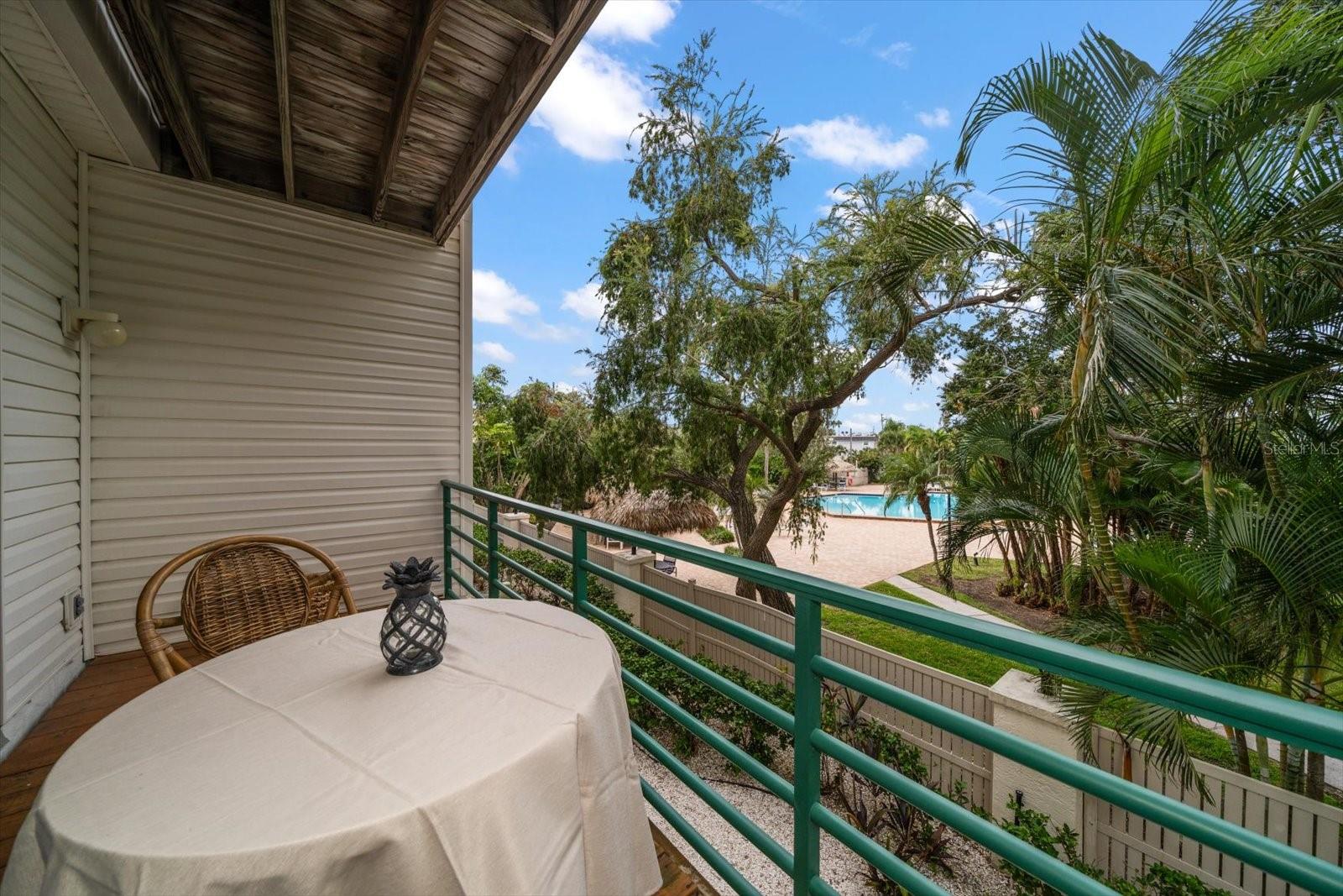 Image 11 of 58 For 320 Island Way 105