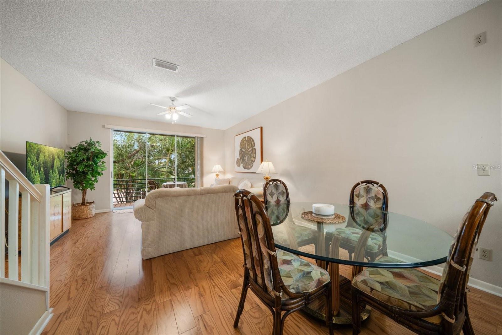 Image 34 of 58 For 320 Island Way 105