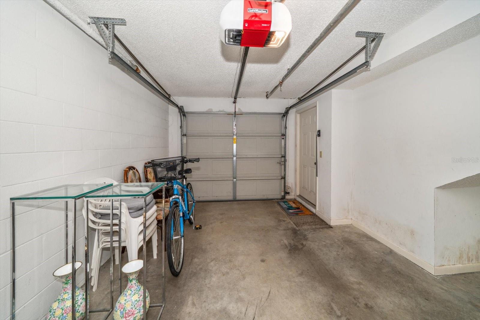 Image 44 of 58 For 320 Island Way 105