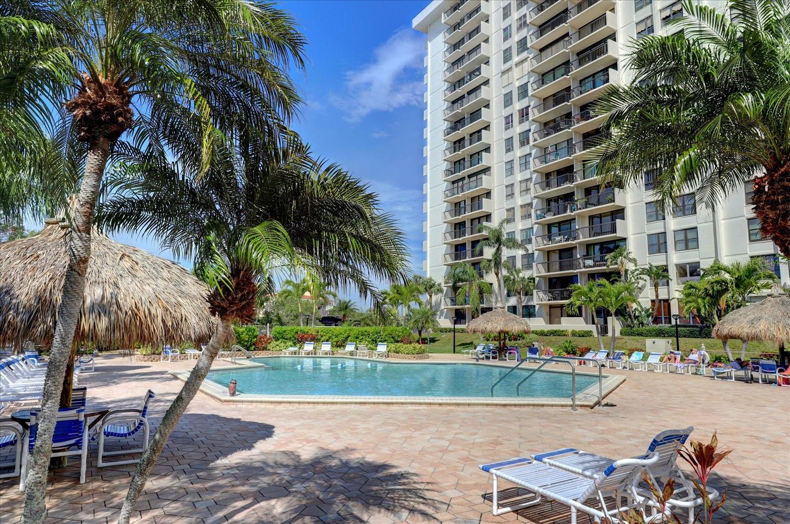 Image 45 of 58 For 320 Island Way 105