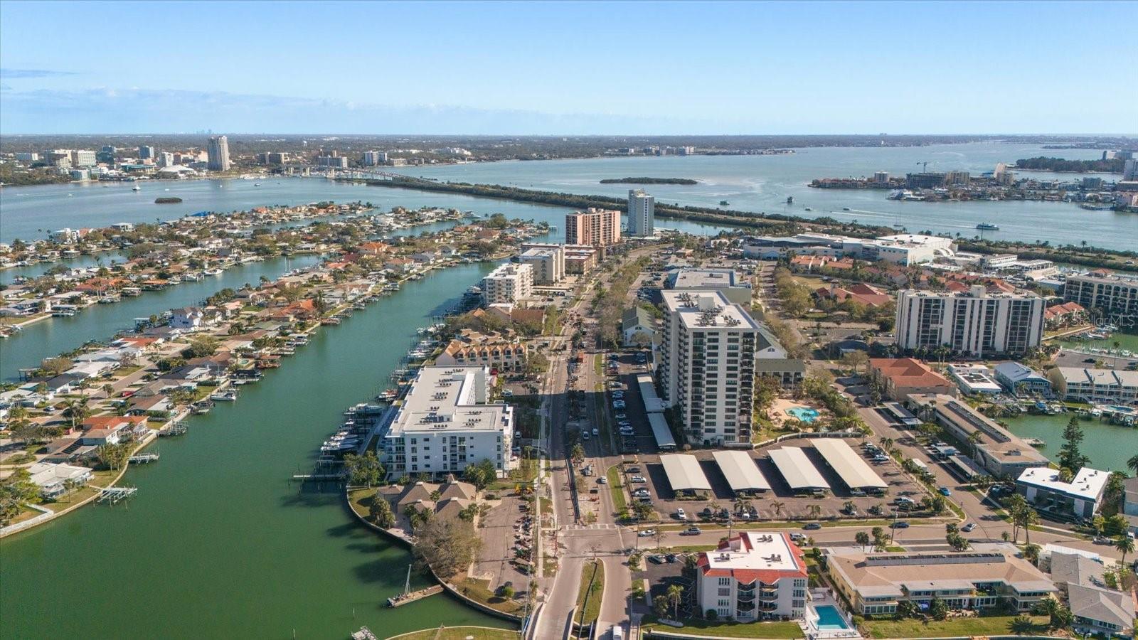 Image 51 of 58 For 320 Island Way 105