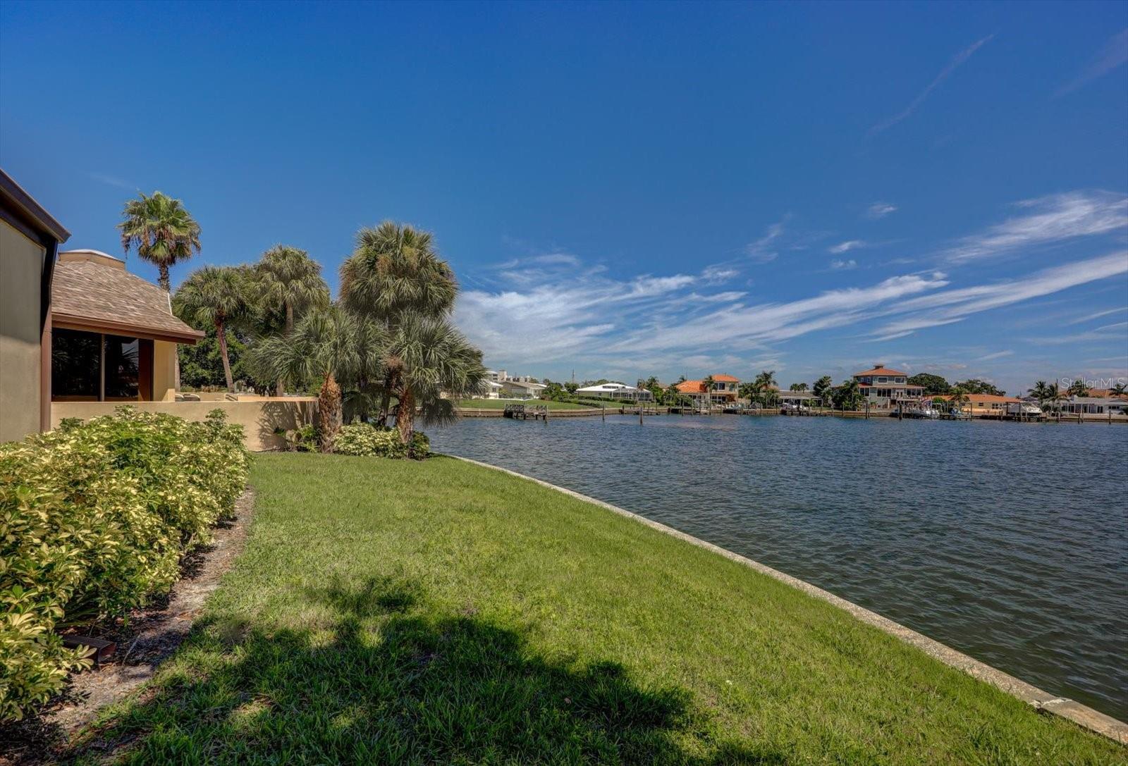 Image 54 of 58 For 320 Island Way 105