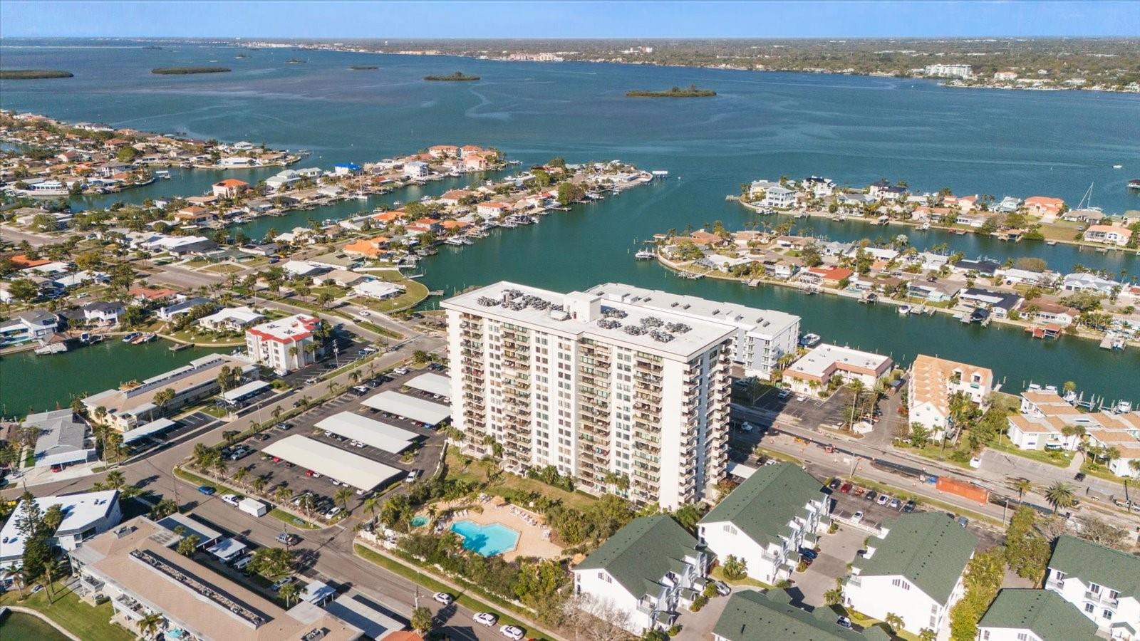 Image 57 of 58 For 320 Island Way 105