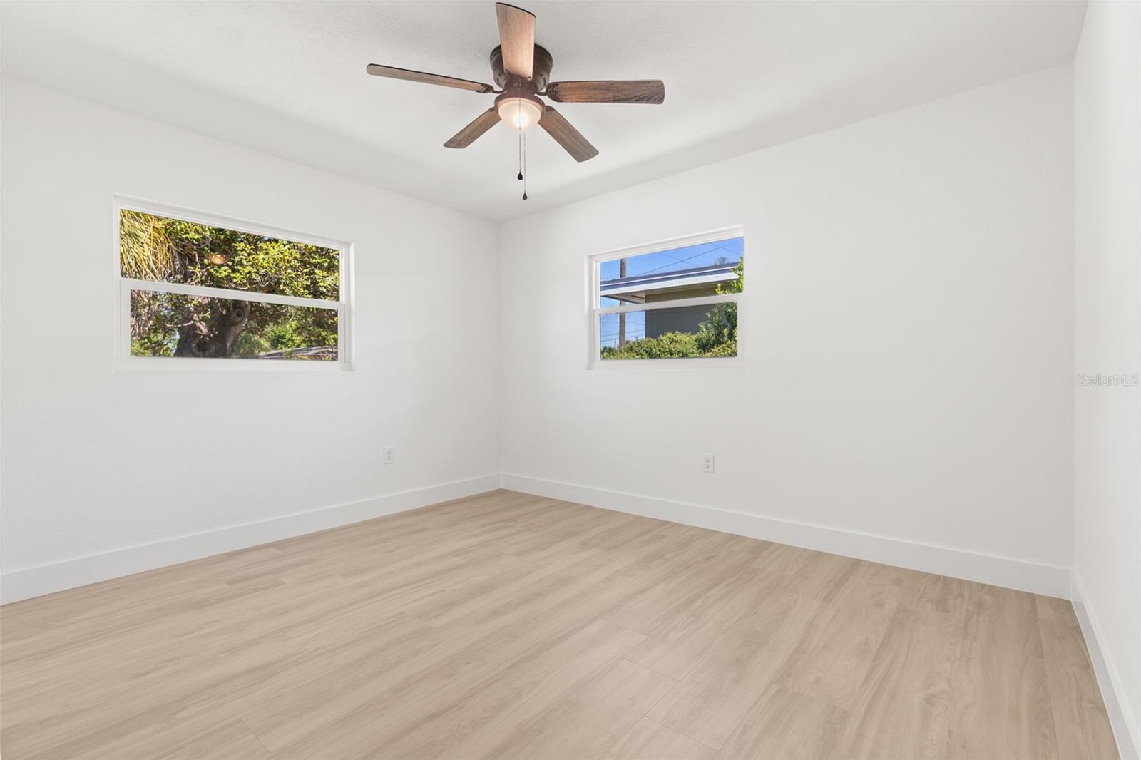 Image 16 of 35 For 6326 7th Avenue S