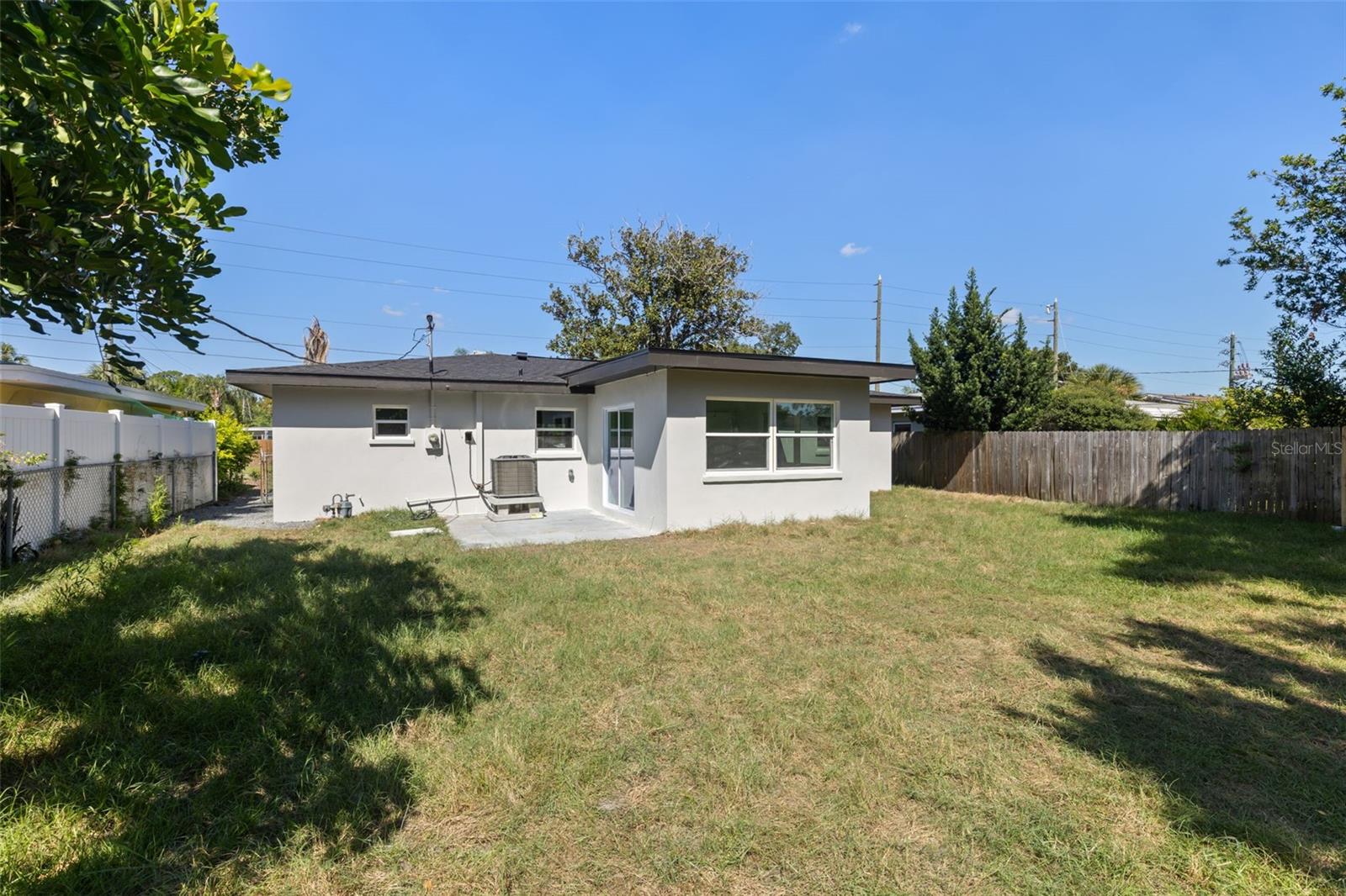 Image 24 of 35 For 6326 7th Avenue S