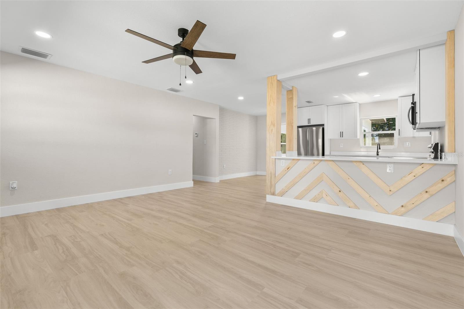 Image 4 of 35 For 6326 7th Avenue S